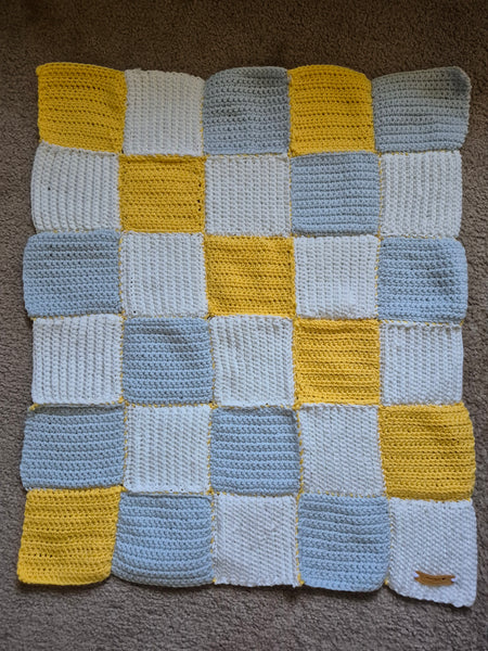"Honeysuckle" Crochet Blanket
