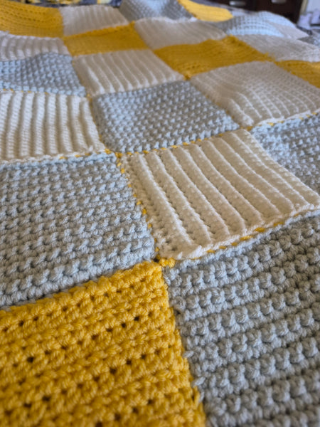 "Honeysuckle" Crochet Blanket