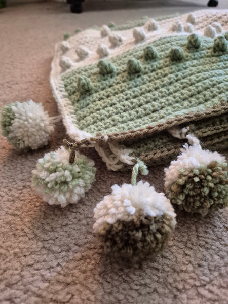 "Pompon Dahlia" Crochet Blanket