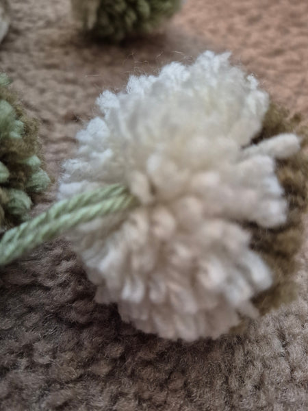 "Pompon Dahlia" Crochet Blanket