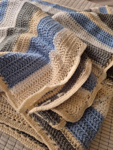 "Cornflower" Crochet Blanket