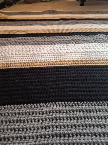 "Alcea Rosea" Crochet Blanket